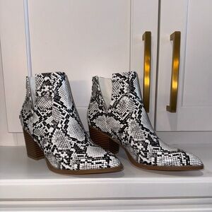 Snakeskin ankle booties, size 7.
